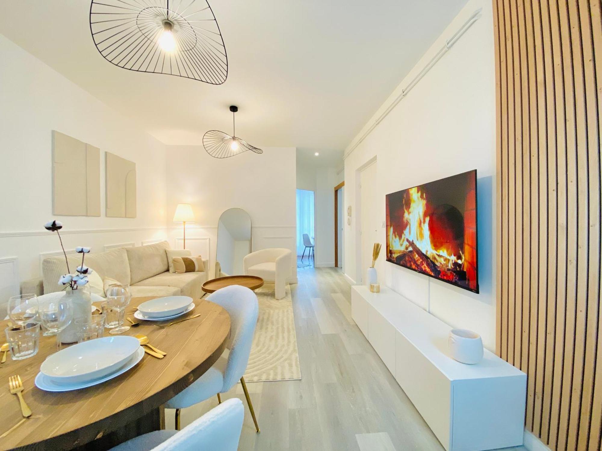 Le Subtil - Best Keys - Elegance & Confort - 2 Chambres Separees - Lit Queen Size - Smart Tv Netflix - Entre Gare & Centre Ville - A 1H De Paris - Wifi Fibre - Check-In Autonome Sens Esterno foto